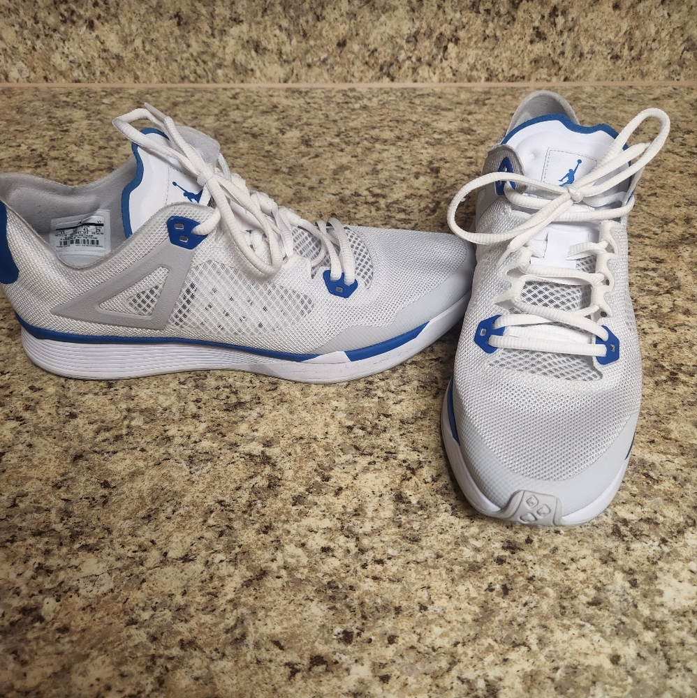 Men's/Women's  Athletic Shoes